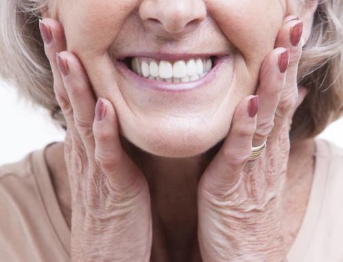 Smiling with Dentures: How to be Confident with Dentures